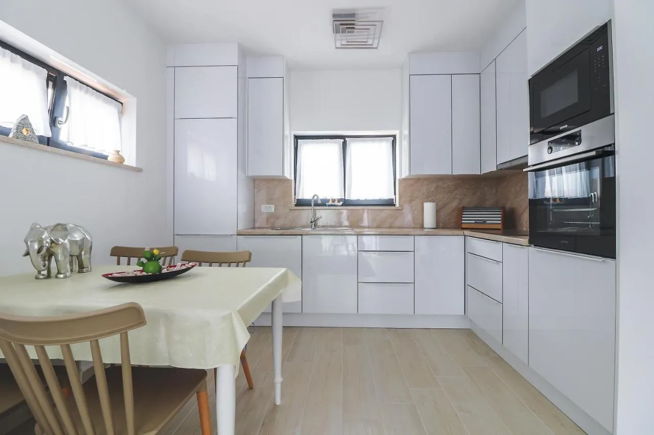 Dream Apartments With Pool - Poreč