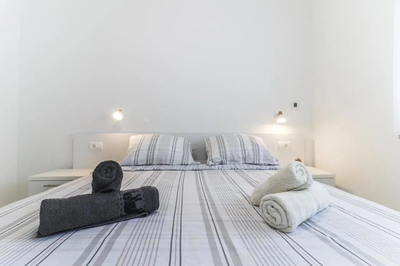 Dream Apartments With Pool - Poreč 0*,  Kroatien