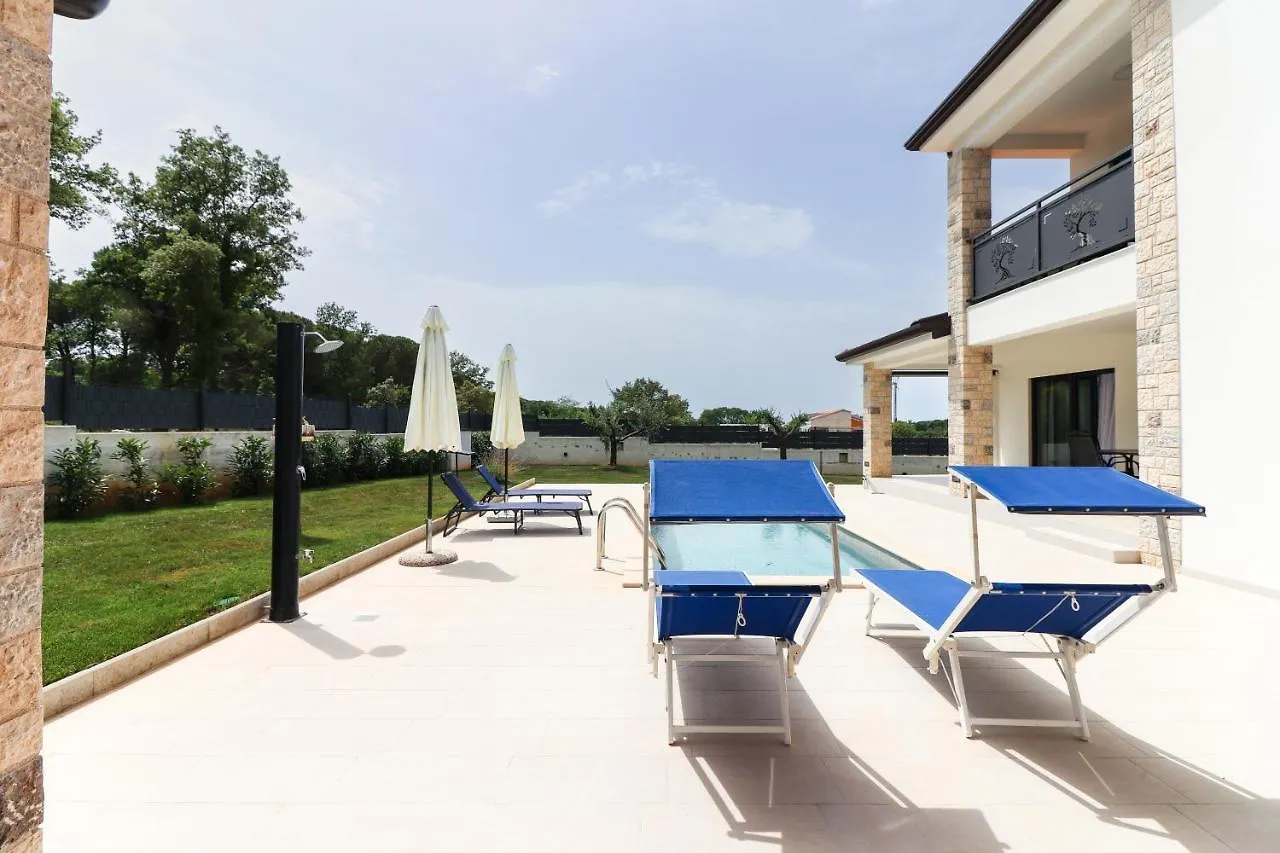 Dream Apartments With Pool - Poreč 0*,
